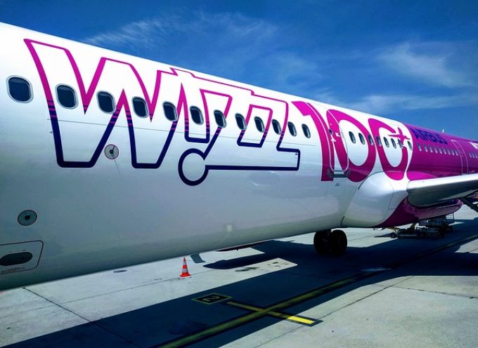 A Wizz Air járatán szülte meg kisbabáját egy nő A Wizz Air járatán szülte meg kisbabáját egy nő