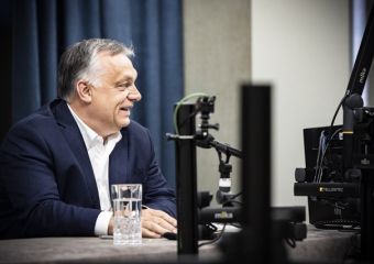 Orbán Viktor: lesz kötelező oltás, kérhető a harmadik vakcina és Covid elleni iskolai oltónapokat szervez a kormány