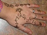 Van veszlyes henna is, a fekete