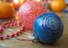 Karácsonyfadísz golyós dezodor golyójából? - díszek saját kezűleg