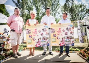 Adományátadással zárul a Gyerek Sziget programja