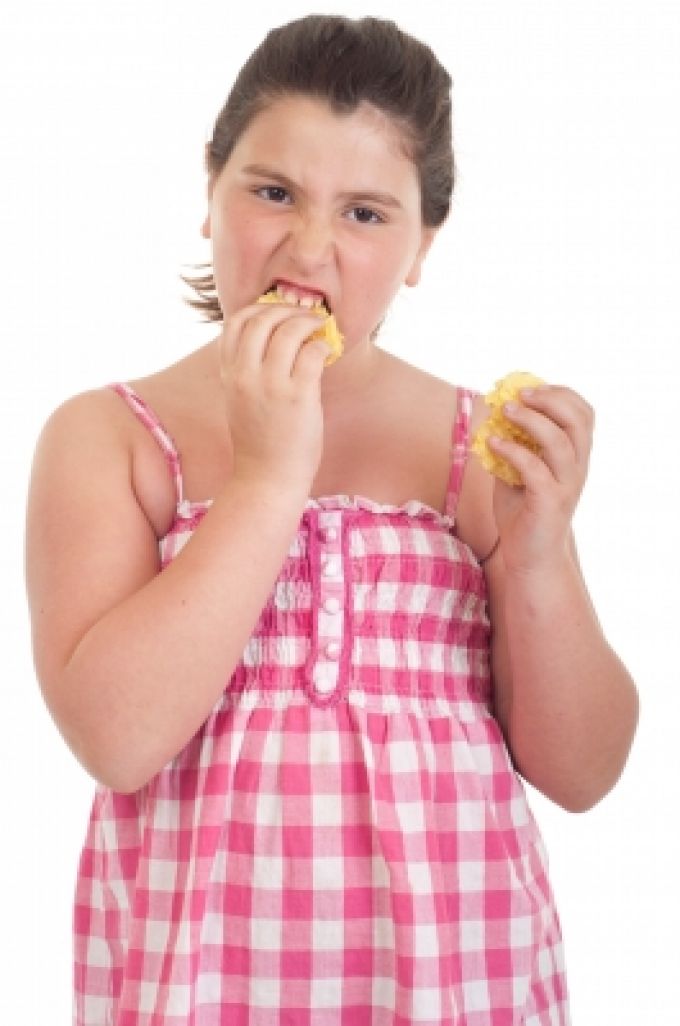 Az elhízás a kislányok korai serdülését idézheti elő