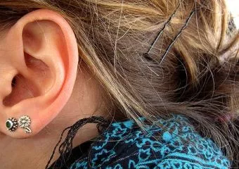 A fülben lévő mitesszerek gyulladást is okozhatnak