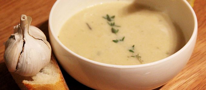 Fokhagyma krémleves cipóban - recept Fokhagyma krémleves cipóban - recept
