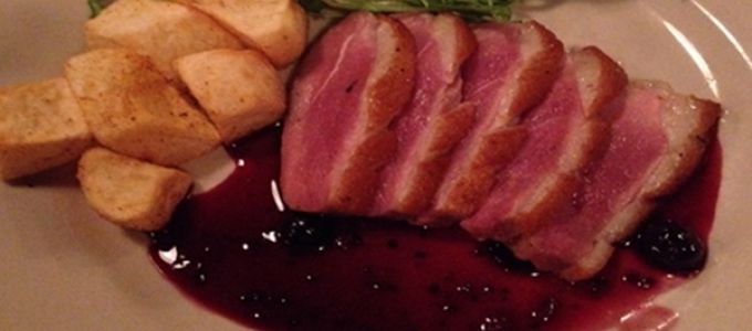 Kacsamell gyümölcsszósszal - recept Kacsamell gyümölcsszósszal - recept