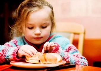 Ingyenes lesz az étkezés a kötelező óvodáztatásban résztvevő gyermekeknek