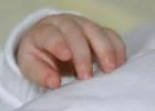 Természetes úton szülte meg a 7 kilós óriásbabáját!