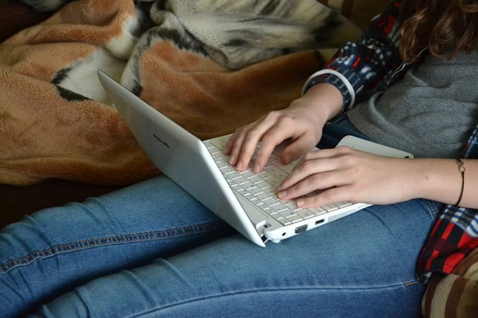 A fiatalok már az internetet értik média alatt A fiatalok már az internetet értik média alatt
