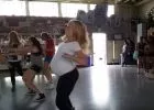 27 hetes kismama elképesztő tánca