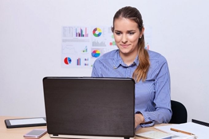A némettanulást segítő anyagok és oldalak az interneten A némettanulást segítő anyagok és oldalak az interneten