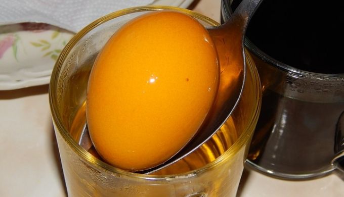 Tojásfestés természetes anyagokkal Tojásfestés természetes anyagokkal