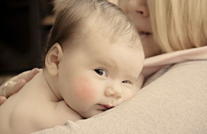 Hurutos tünetek csecsemőkorban: reflux okozza? Hurutos tünetek csecsemőkorban: reflux okozza?