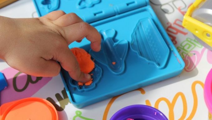 Kreatív játékok, melyek észrevétlenül fejlesztik gyermeked