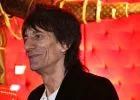 Ikerlányai születtek Ronnie Woodnak