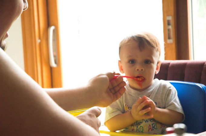 Hozzátáplálási kisokos - minden, amit a baba etetéséről tudnod kell Hozzátáplálási kisokos - minden, amit a baba etetéséről tudnod kell