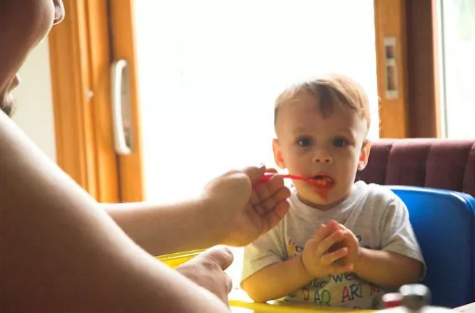 Hozzátáplálási kisokos - minden, amit a baba etetéséről tudnod kell