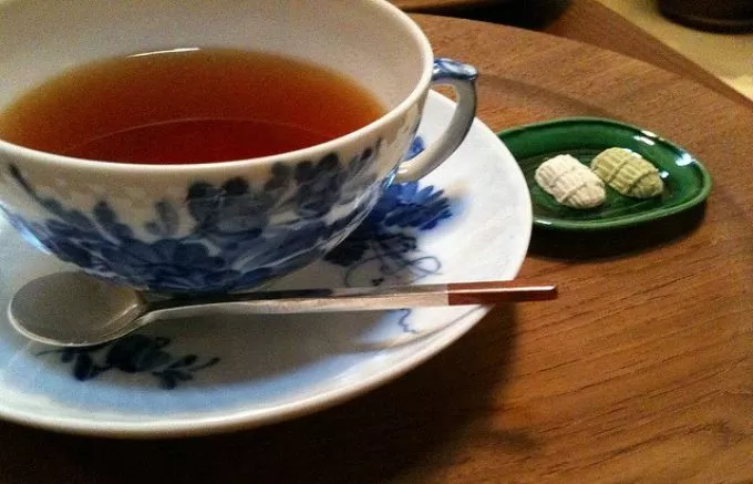 NÉBIH közlemény: Tiltott összetevőt tartalmaz egy fogyasztó tea és kapszula - lehet, hogy ez okozta egy fiatal nő halálát