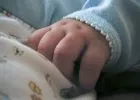 Agyhártyagyulladás gyanúja miatt vizsgálják egy kisgyermek halálát Borsodban
