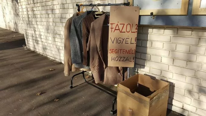 Elárasztották a kabátok Magyarország utcáit - csatlakozz te is!
