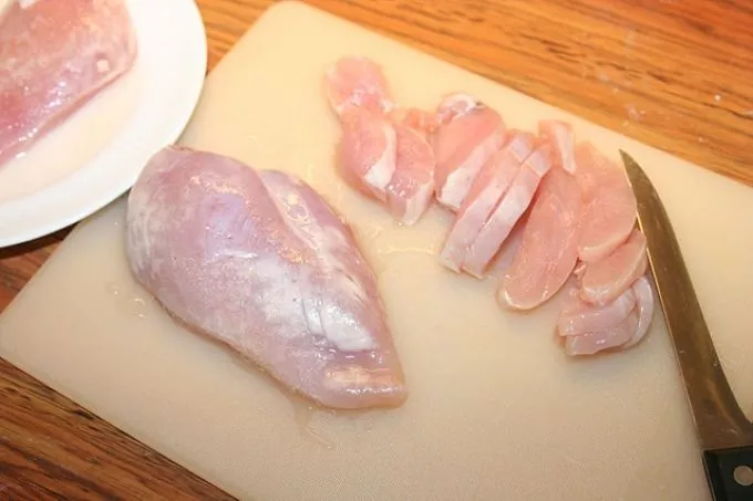 Baba receptek 7 hónapos kortól: Csirkekockák, vagy csirkepép - egy kis trükk, ami megkönnyíti az anyukák életét
