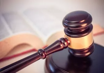 Anyának szólította nevelőanyját a 8 éves kislány - saját anyja ölte meg (+18)
