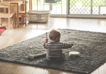 Ilyen bámulatos módon fejlesztik a gyerekeket a mondókák, ritmusok és a zene