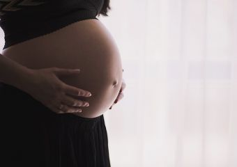 A dohányzás májkárosodást okozhat a magzatoknál