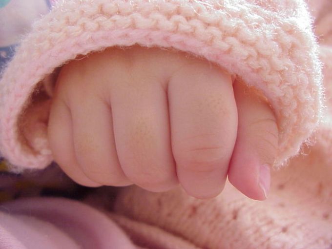Vélhetően agyhártyagyulladás miatt halt meg egy 6 hónapos kislány Hevesen Vélhetően agyhártyagyulladás miatt halt meg egy 6 hónapos kislány Hevesen