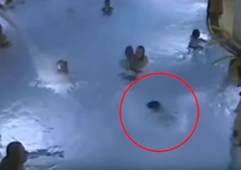 Közel öt percig fuldoklott a tömött medencében a kisfiú, de senki sem segített rajta