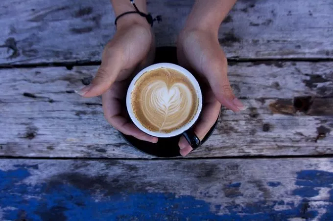 A kávézás csökkentheti a szív- és az érrendszeri betegségek miatti halálozás kockázatát