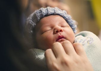 Mikortól lehet látogatni az újszülött babákat?