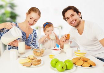 A glutén és a tej nem ellenség, de kisbabád egészsége múlik azon, hogy mit teszel a tányérjára