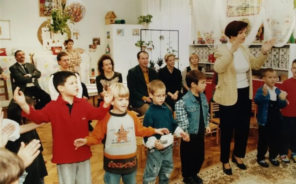 csoport tanár