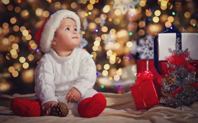 Karácsony a picivel - Hogyan készüljünk az ünnepekre, ha baba is van a háznál?