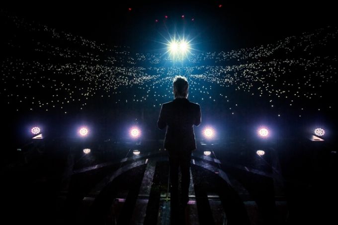 36 ezer fény gyúlt az autista gyermekekért a Havasi Symphonic Aréna Show-n 36 ezer fény gyúlt az autista gyermekekért a Havasi Symphonic Aréna Show-n