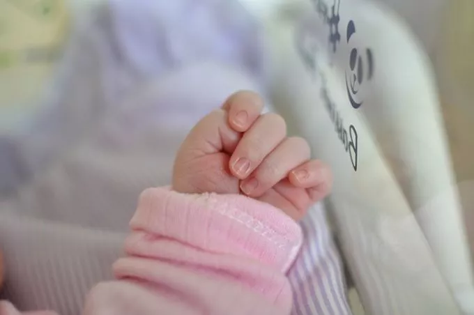 Rekordot jelentő 24 év után született egészséges gyermek lefagyasztott embrióból