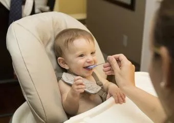 Hozzátáplálás és baba receptek - a legfontosabb tudnivalók a baba etetéséről