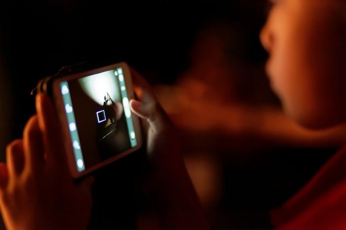 Harc a mobilok ellen: szekrénybe zárják egy általános iskolában a gyerekek telefonját hétfőtől Harc a mobilok ellen: szekrénybe zárják egy általános iskolában a gyerekek telefonját hétfőtől