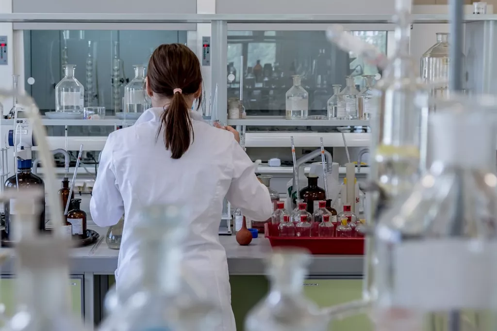 laboratórium mesterséges embrió létrehozása