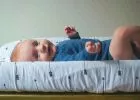 Mit tegyünk, ha leesett a baba a pelenkázóról? - Az agyrázkódás jelei csecsemőkorban és nagyobb gyermekeknél