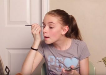 Lányos szülők: ne csináljatok mini nőket a kislányaitokból!