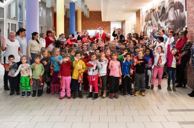 Hallgatói és oktatói összefogás keretében támogatta a helyi óvodákat az Óbudai Egyetem Keleti Károly Gazdasági Kara Hallgatói és oktatói összefogás keretében támogatta a helyi óvodákat az Óbudai Egyetem Keleti Károly Gazdasági Kara