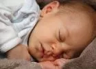 Mennyit kell aludnia a babának? Mit tehetünk azért, hogy kisgyermekünk jól aludjon?