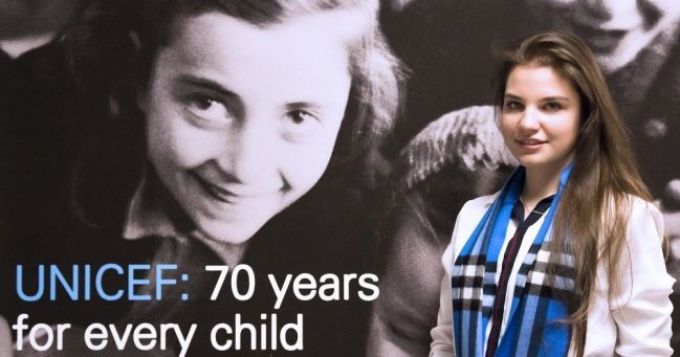 Keszthelyi Vivien: már nincs szükségem sofőrre! - Csecsemőket védő kampányt indított az UNICEF Bajnoka Keszthelyi Vivien: már nincs szükségem sofőrre! - Csecsemőket védő kampányt indított az UNICEF Bajnoka