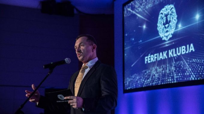 Idén is elismerik a felelősségteljes férfiakat! - Indul a jelölés a Gránit Oroszlán Példakép Díjra! Idén is elismerik a felelősségteljes férfiakat! - Indul a jelölés a Gránit Oroszlán Példakép Díjra!