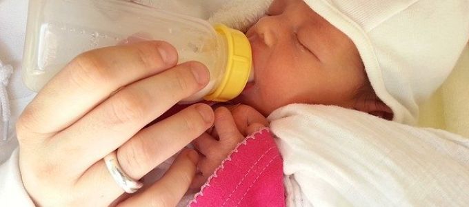 5 tévhit a tápszerről, amit szülőként nyugodtan figyelmen kívül hagyhatsz 5 tévhit a tápszerről, amit szülőként nyugodtan figyelmen kívül hagyhatsz