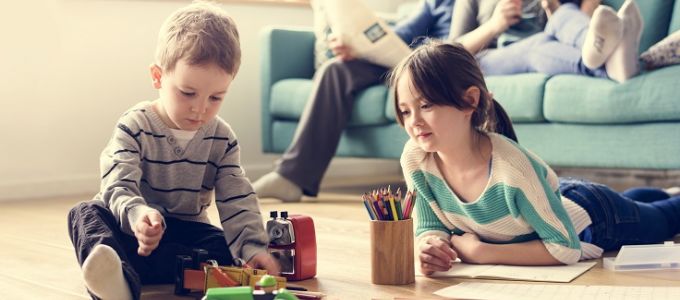 Hogyan lehet lekötni egy gyereket otthon, a legjobb módon? - 34 ötlet Hogyan lehet lekötni egy gyereket otthon, a legjobb módon? - 34 ötlet