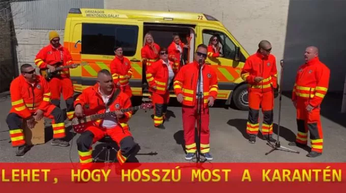 Táncolva, énekelve kérnek a mentők: maradjatok otthon! (videó)