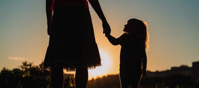 A pozitív nevelés is lehet káros: 8 "biztató" mondat, amit inkább ne mondj a gyereknek A pozitív nevelés is lehet káros: 8 "biztató" mondat, amit inkább ne mondj a gyereknek