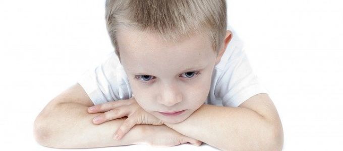 Tikkelés gyerekeknél: tünetek, okok, kezelés Tikkelés gyerekeknél: tünetek, okok, kezelés